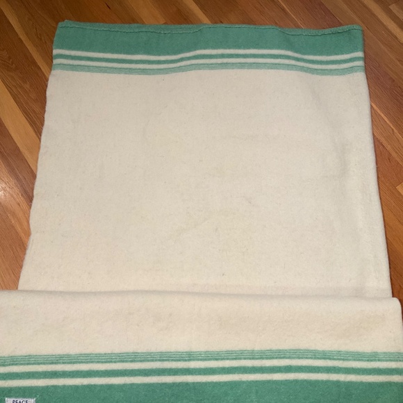 Vintage Witney cream and green wool blanket - Picture 10 of 14